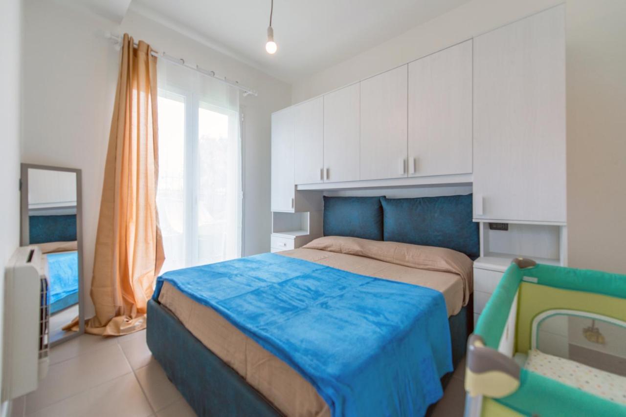 Babyaccommodation Family Comfort Ll Pietra Ligure Exteriör bild