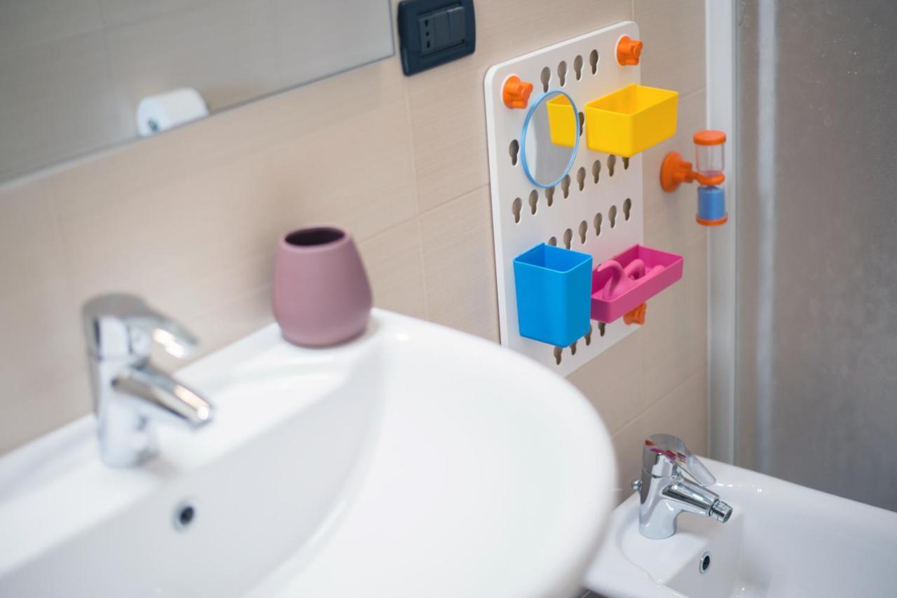 Babyaccommodation Family Comfort Ll Pietra Ligure Exteriör bild
