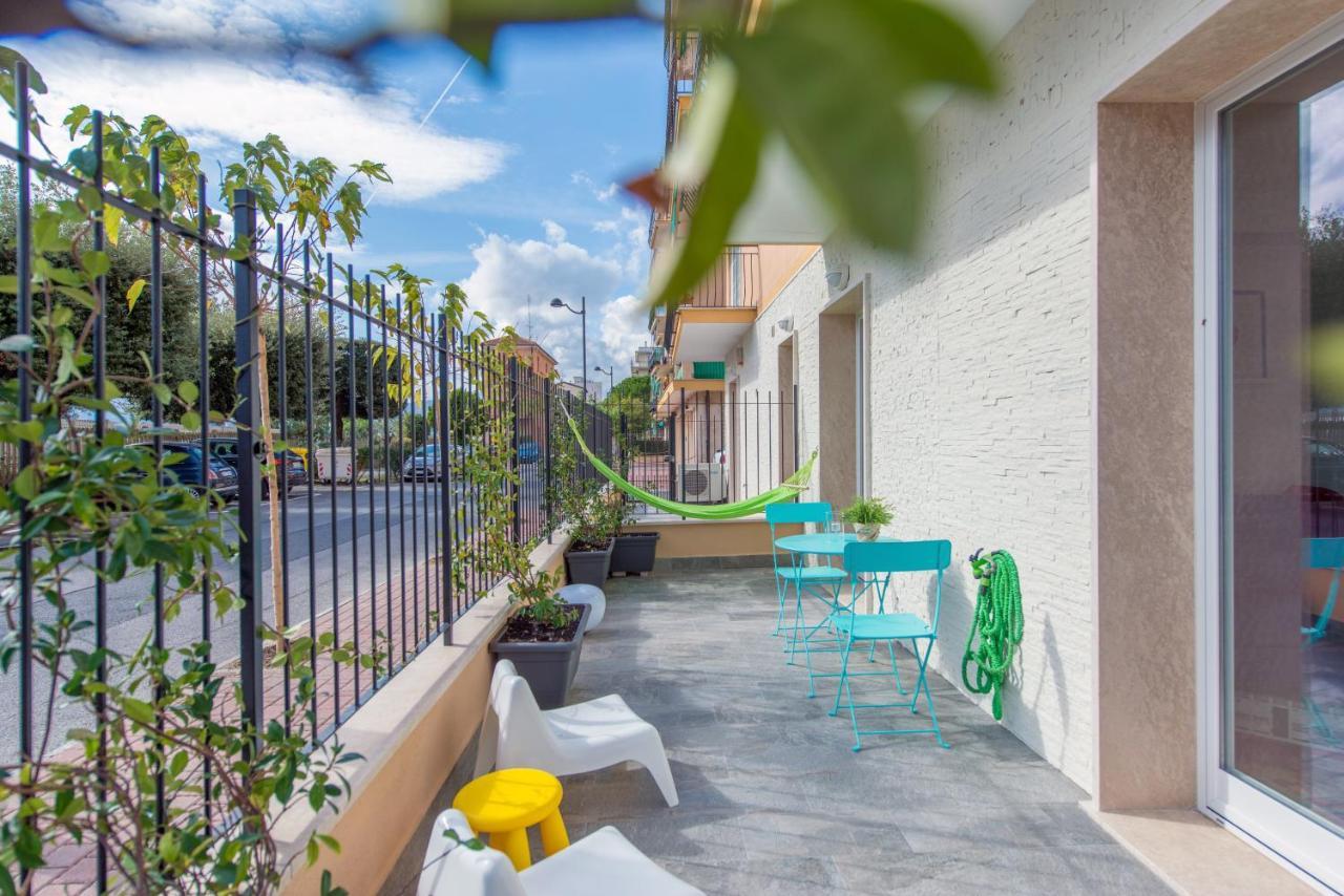 Babyaccommodation Family Comfort Ll Pietra Ligure Exteriör bild